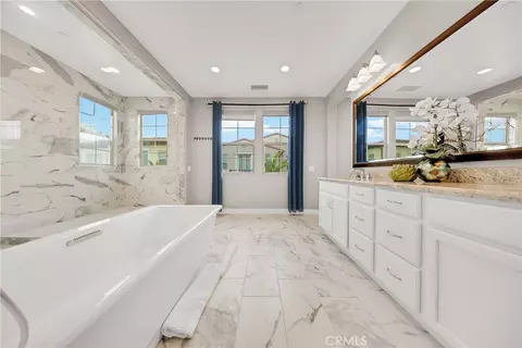 Bath - 60 Dunmore, Irvine, CA 92620 photo 6 of 6