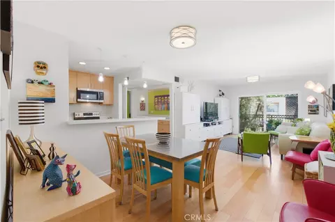 5257 Radford Ave #209, Valley Village, CA 91607