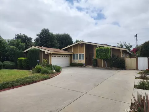 16332 Calahan St, North Hills, CA 91343