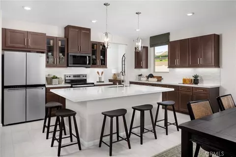 29430 Encelia Ln, Winchester, CA 92596