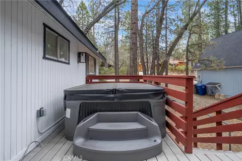 Exterior - 41735 Comstock, Big Bear Lake, CA 92315 photo 10 of 12