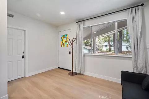 Entry Way - 41735 Comstock, Big Bear Lake, CA 92315 photo 5 of 7