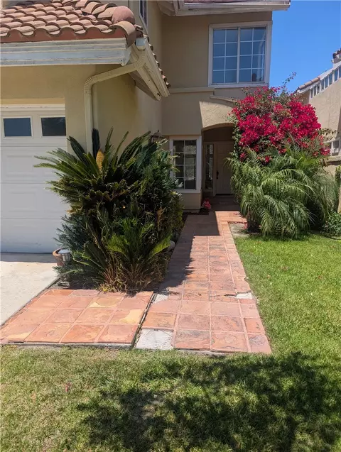 6727 E Pinnacle Pointe, Orange, CA 92869 photo 2
