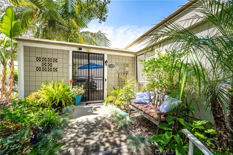 489 Calle Cadiz #D, Laguna Woods, CA 92637