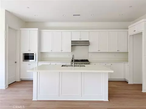 226 Maricopa, Irvine, CA 92618 photo 2
