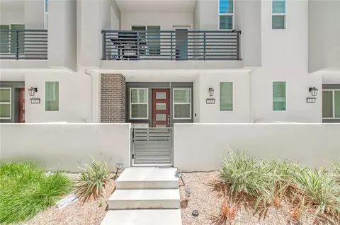 233 Sash, Irvine, CA 92618