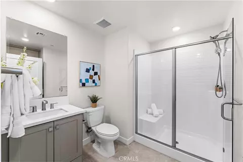 Bath - 236 Keeper Dr, Irvine, CA 92618 photo 1 of 3