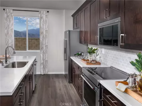 Kitchen - 11521 Ballesteros Dr, Beaumont, CA 92223 photo 2 of 2
