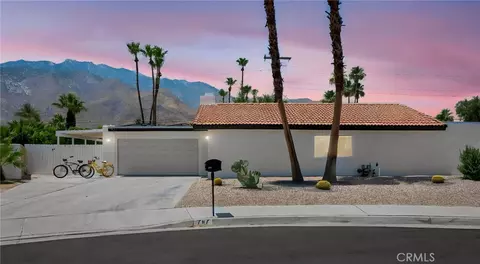767 El Escudero, Palm Springs, CA 92262