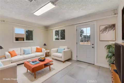 Living - 9205 9th, Hesperia, CA 92345 photo 7 of 11