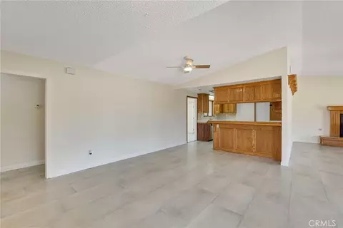 Living - 9205 9th, Hesperia, CA 92345 photo 5 of 11