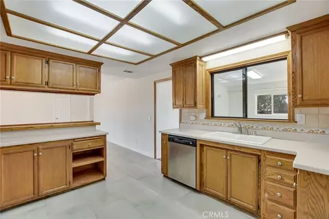Kitchen - 9205 9th, Hesperia, CA 92345 photo 5 of 6