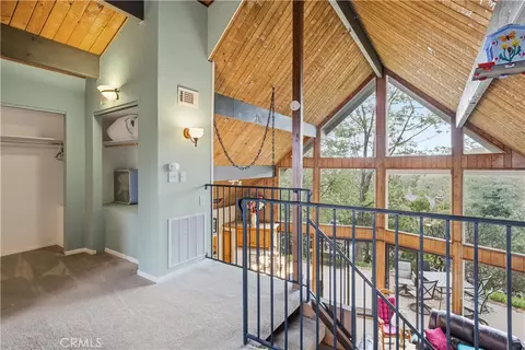 Entry Way - 1170 Klondike, Lake Arrowhead, CA 92352 photo 2 of 2
