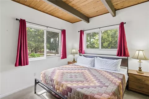 Bedroom - 1170 Klondike, Lake Arrowhead, CA 92352 photo 2 of 3