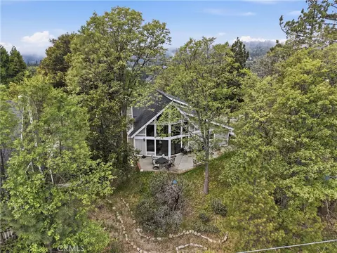 Exterior - 1170 Klondike, Lake Arrowhead, CA 92352 photo 4 of 13