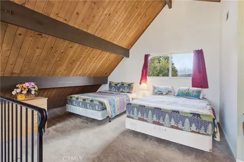 Bedroom - 1170 Klondike, Lake Arrowhead, CA 92352 photo 3 of 3