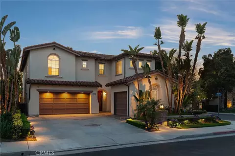 19055 Redford Ln, Huntington Beach, CA 92648