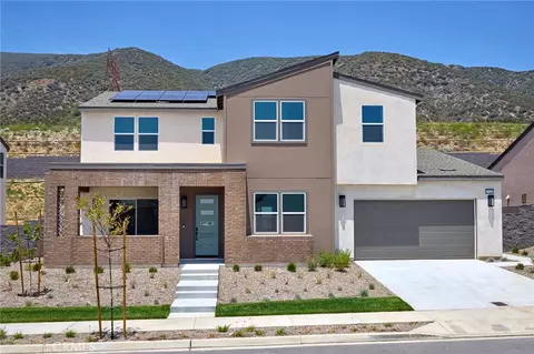 15926 Conservatory Dr, Fontana, CA 92336