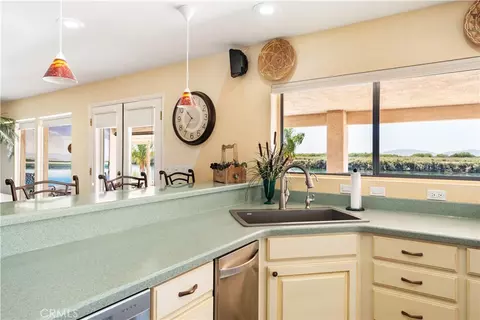 Kitchen - 7575 Rio Vis, Big River, CA 92242 photo 3 of 7