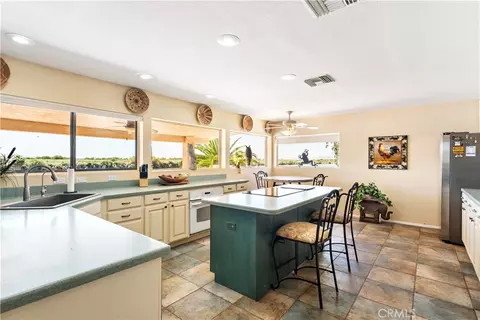 Kitchen - 7575 Rio Vis, Big River, CA 92242 photo 2 of 7