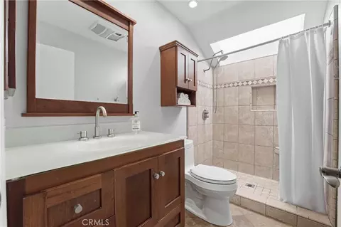 Bath - 11 Shadowleaf, Irvine, CA 92614 photo 2 of 3