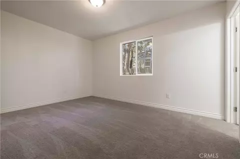Bedroom - 448 Victoria Ln, Sugarloaf, CA 92386 photo 3 of 8