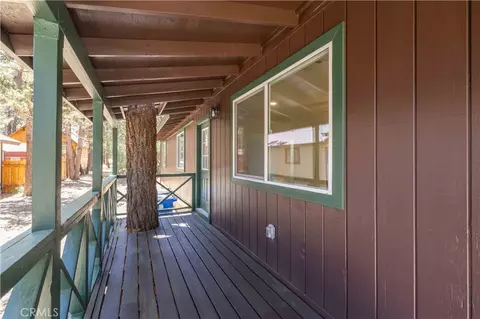 Exterior - 448 Victoria Ln, Sugarloaf, CA 92386 photo 1 of 5