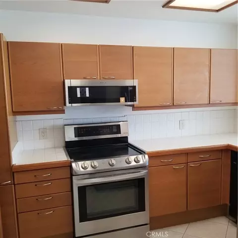 Kitchen - 1310 E Ocean #405, Long Beach, CA 90802 photo 1 of 2
