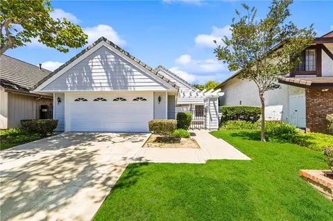 3462 Windsor Ct, Costa Mesa, CA 92626
