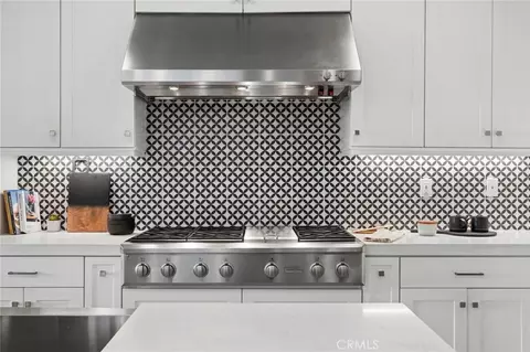 Kitchen - 157 Crossover, Irvine, CA 92618 photo 4 of 4