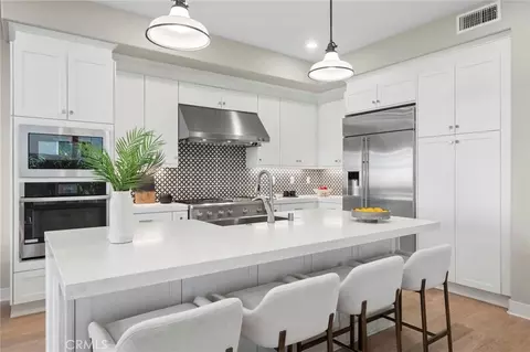 Kitchen - 157 Crossover, Irvine, CA 92618 photo 2 of 4