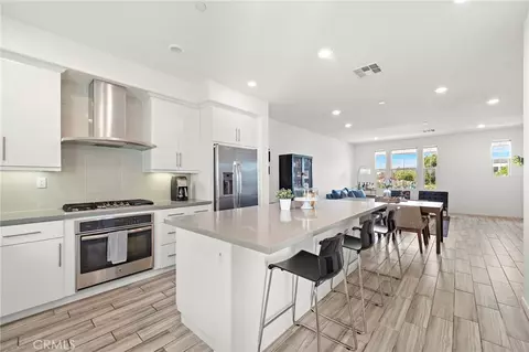 Kitchen - 144 Paramount, Irvine, CA 92618 photo 2 of 5