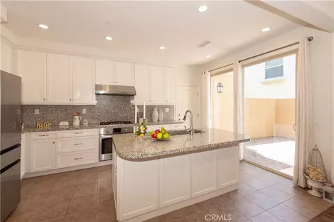 Kitchen - 59 Fairymoss, Irvine, CA 92620 photo 2 of 4