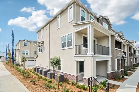 407 Lotus Dr, San Marcos, CA 92069