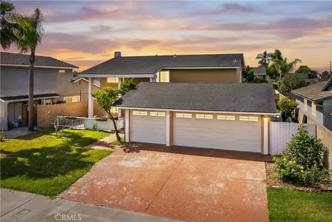 8712 Bellmead Dr, Huntington Beach, CA 92646