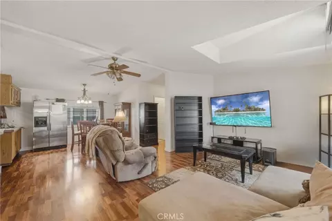 10800 Dale Ave #215, Stanton, CA 90680
