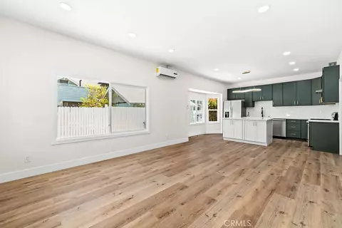 Living - 548 E 14th, Long Beach, CA 90813 photo 1 of 3