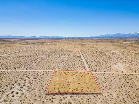 9500 Villa St, Adelanto, CA 92301