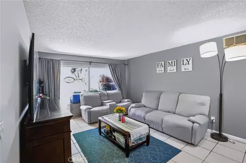 1101 W Macarthur Blvd #157, Santa Ana, CA 92707