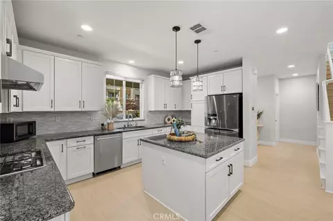 Kitchen - 128 Mongoose, Irvine, CA 92618 photo 3 of 4