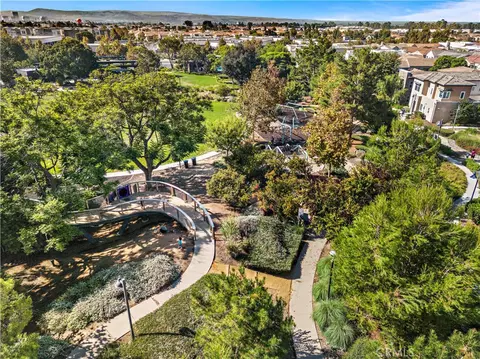 View/Area - 128 Mongoose, Irvine, CA 92618 photo 4 of 4
