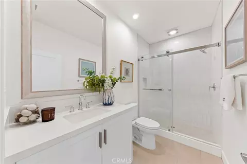 Bath - 107 Petunia, Irvine, CA 92618 photo 1 of 5