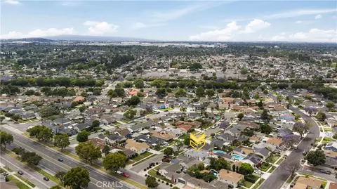 View/Area - 6541 E Walkerton, Long Beach, CA 90808 photo 1 of 6