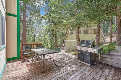 Exterior - 318 Old Toll Rd, Lake Arrowhead, CA 92352 photo 6 of 11