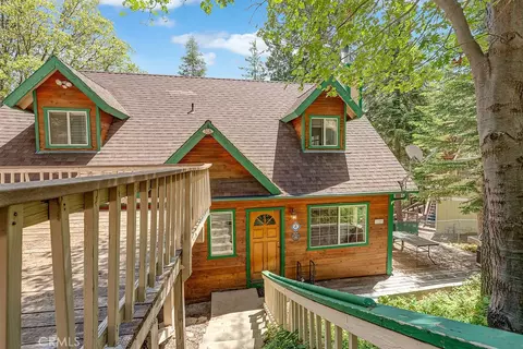 318 Old Toll Rd, Lake Arrowhead, CA 92352