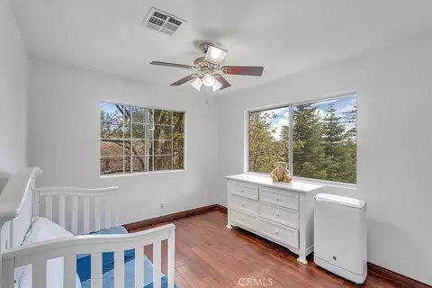 Bedroom - 318 Old Toll Rd, Lake Arrowhead, CA 92352 photo 5 of 5