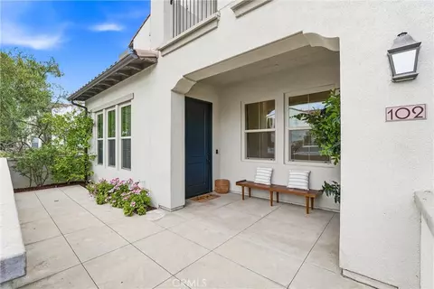 102 Trailblaze, Irvine, CA 92618