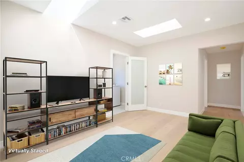 Living - 156 S Berkeley Ave, Pasadena, CA 91107 photo 4 of 10