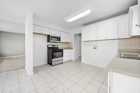 Entry Way - 131 E 21st St, Costa Mesa, CA 92627 photo 1 of 1