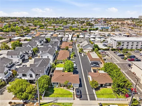 View/Area - 131 E 21st St, Costa Mesa, CA 92627 photo 3 of 9